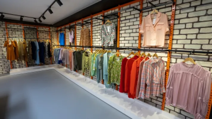 IMG_2ADBFE-DF0A04-390DC1-AA4D7B-8EA790-2A4C09