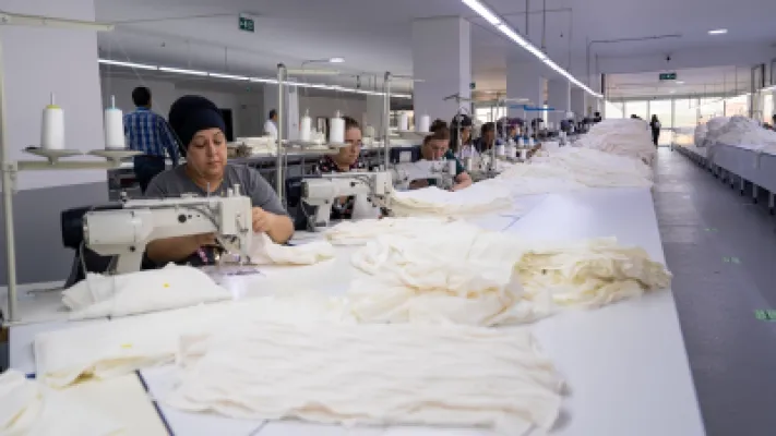 IMG_4EAD57-86D5E5-89E66C-E102F1-19E769-AC5C90