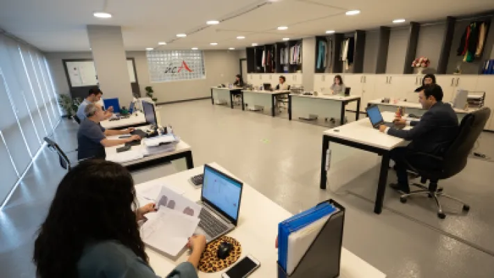 IMG_9690D2-ECC347-9BBF7E-3BF643-B067D3-C310EE